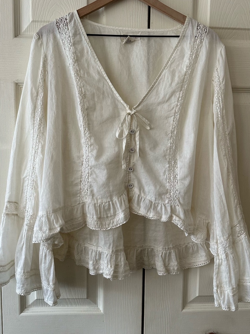 Torrid Festi Bohemian/Cottage Core Cream Ruffle Peasant Blouse - Picture 2 of 10